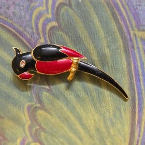 Vintage Enameled Parrot Brooch